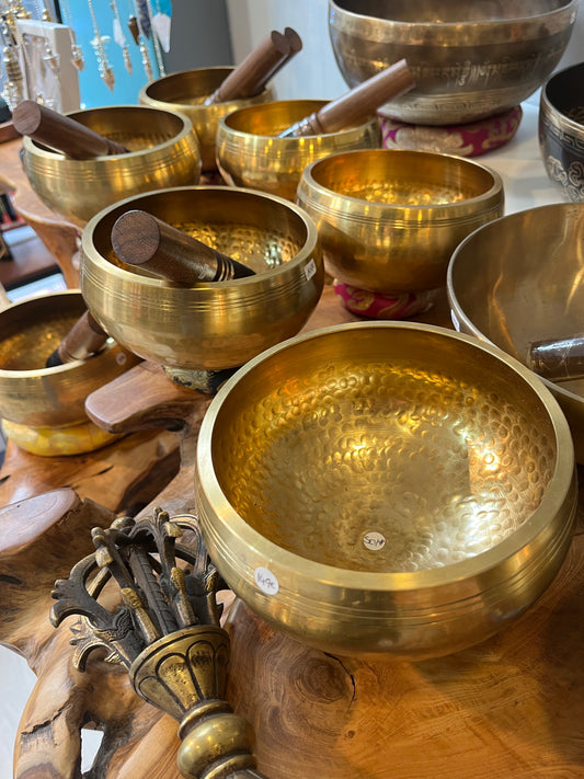 Bol chantant tibétain 14 cm avec maillet et coussin