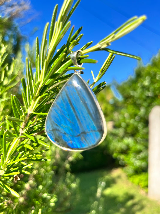 Pendentif « protection » Labradorite AAA et argent 925