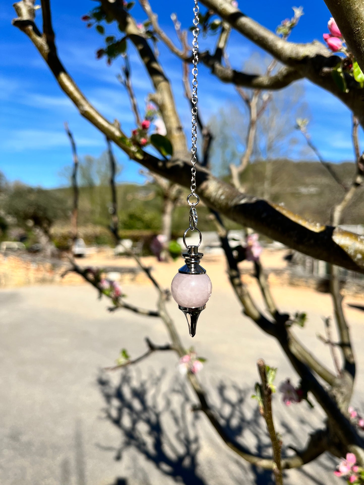 Pendule divinatoire en pierre naturelle