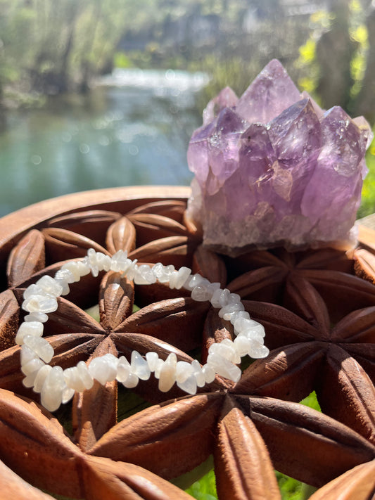 Bracelet baroque “Féminité” en Pierre de Lune A